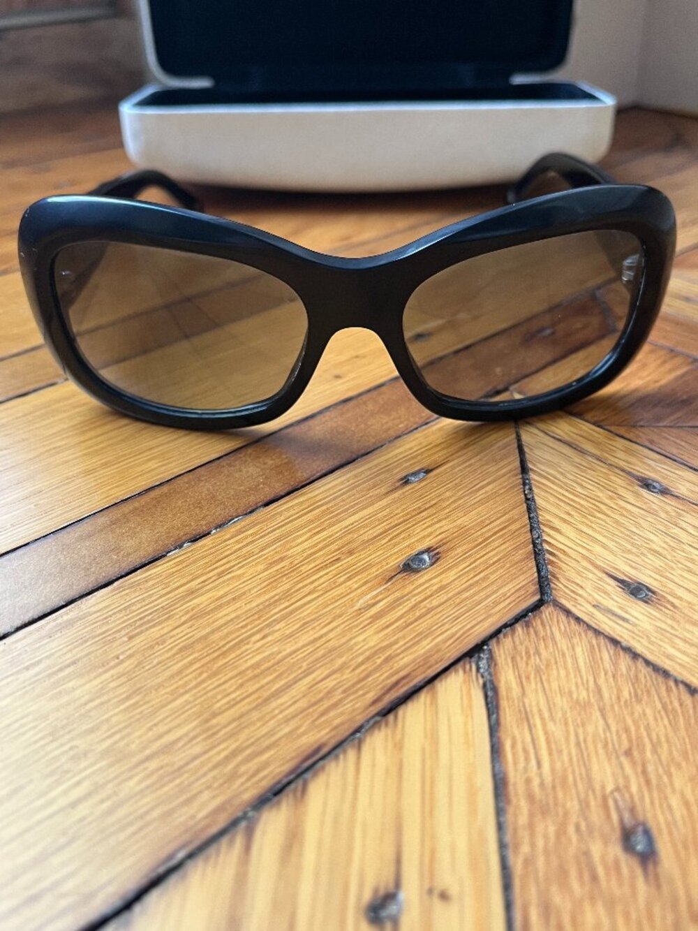 VERSACE Black frame Sunglasses with crystals Mod 4155-B with case and lens cloth